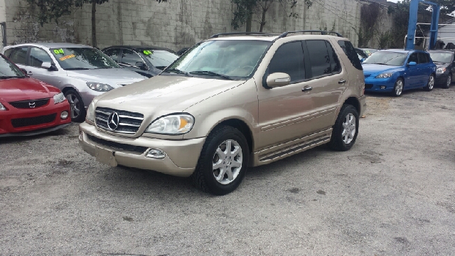 Mercedes-Benz M-Class 2002 photo 1