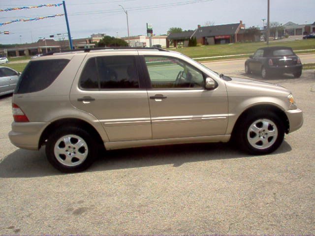 Mercedes-Benz M-Class 2003 photo 3