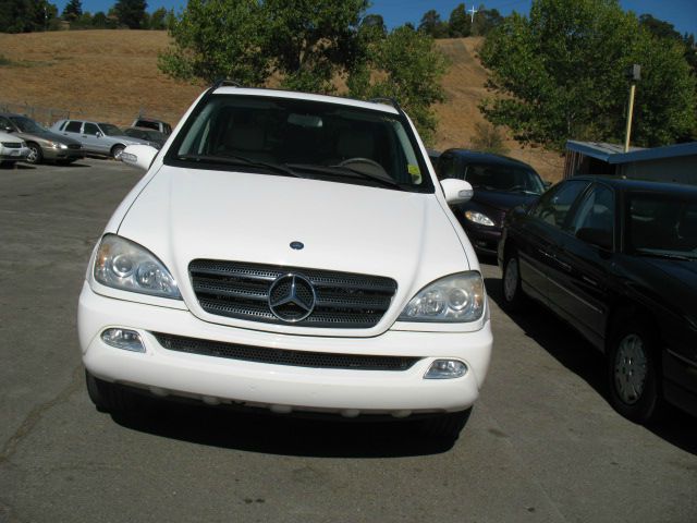 Mercedes-Benz M-Class 2003 photo 3