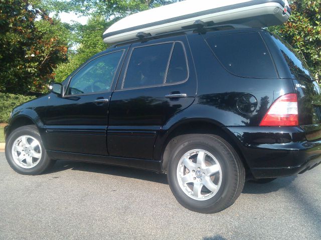 Mercedes-Benz M-Class 2003 photo 2