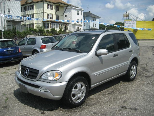 Mercedes-Benz M-Class 2003 photo 2