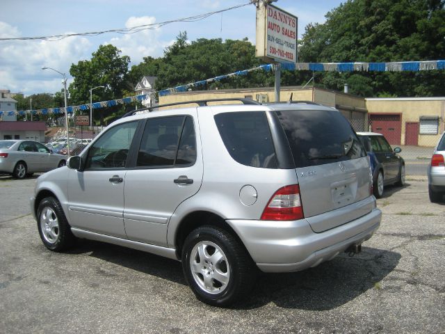 Mercedes-Benz M-Class 2003 photo 4