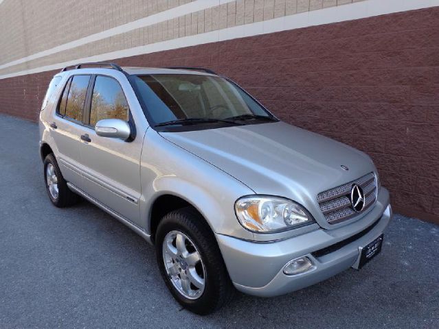 Mercedes-Benz M-Class 2004 photo 2