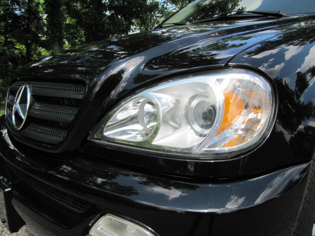 Mercedes-Benz M-Class SES 5dr SUV