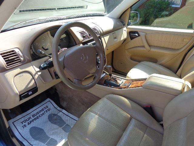 Mercedes-Benz M-Class 2004 photo 2