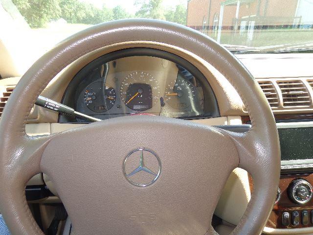Mercedes-Benz M-Class 2004 photo 3