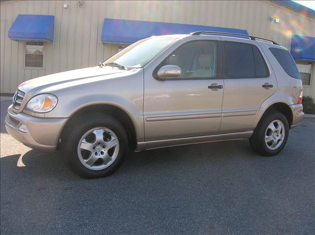 Mercedes-Benz M-Class 2005 photo 3