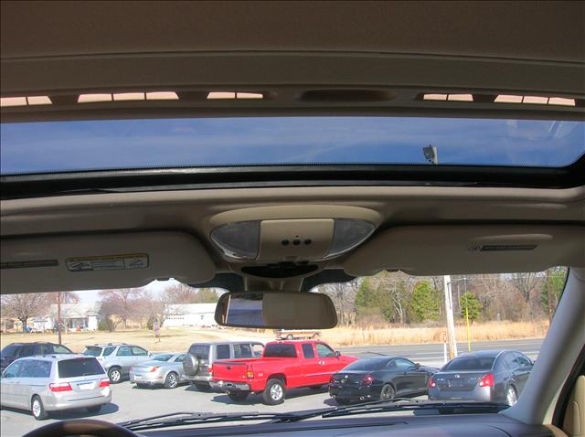 Mercedes-Benz M-Class 2005 photo 2