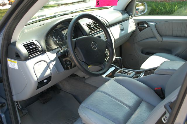 Mercedes-Benz M-Class 2005 photo 3