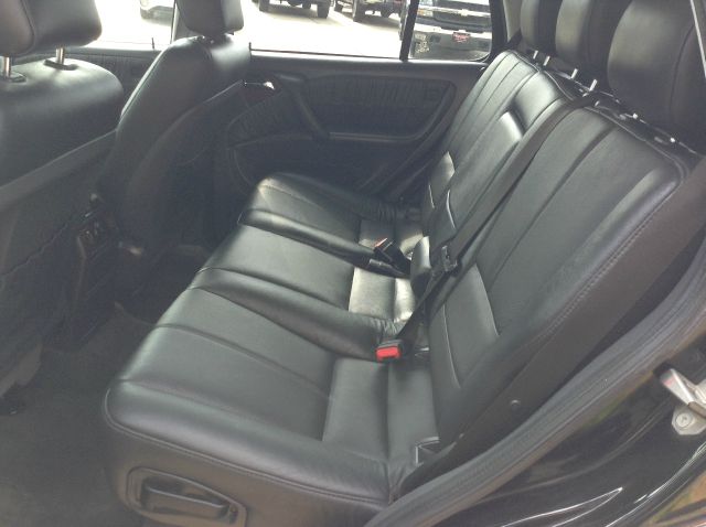 Mercedes-Benz M-Class SES 5dr SUV