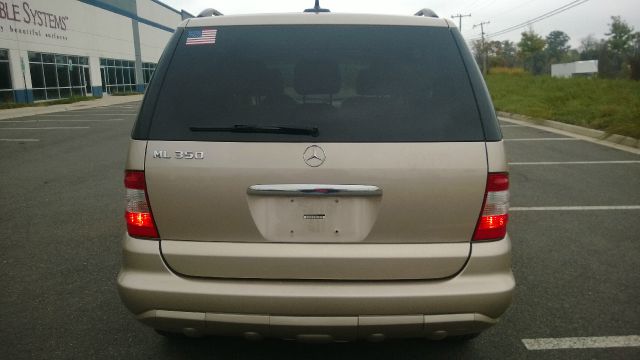 Mercedes-Benz M-Class 2005 photo 1