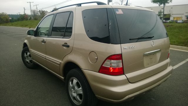 Mercedes-Benz M-Class 2005 photo 3