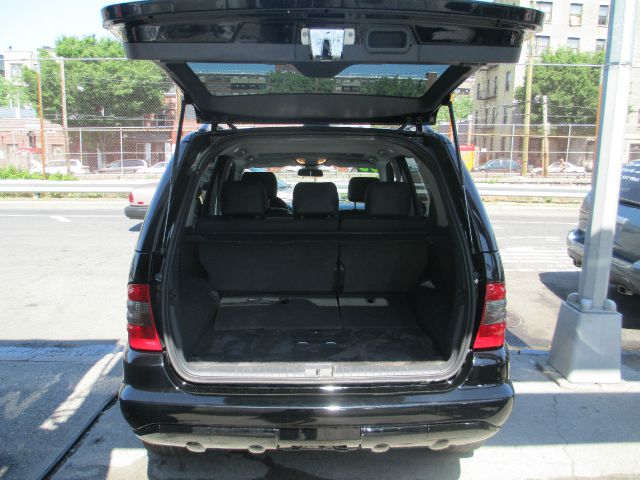 Mercedes-Benz M-Class 2005 photo 28