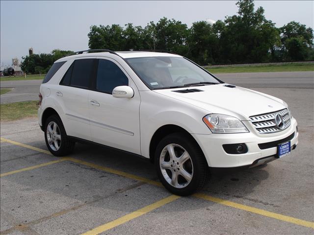 Mercedes-Benz M-Class 2006 photo 3