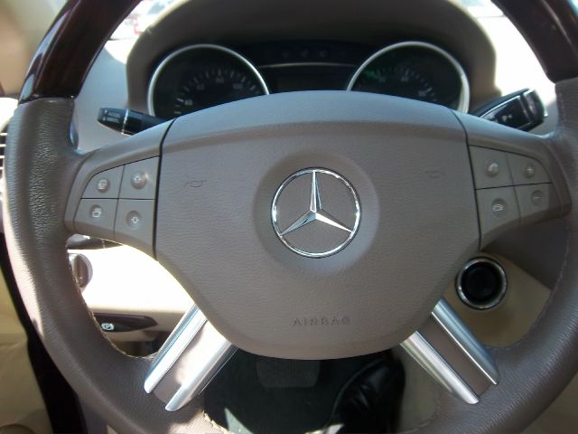 Mercedes-Benz M-Class 2006 photo 24