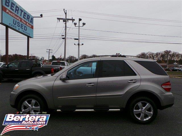 Mercedes-Benz M-Class 2006 photo 1