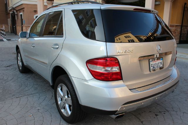 Mercedes-Benz M-Class 2006 photo 4