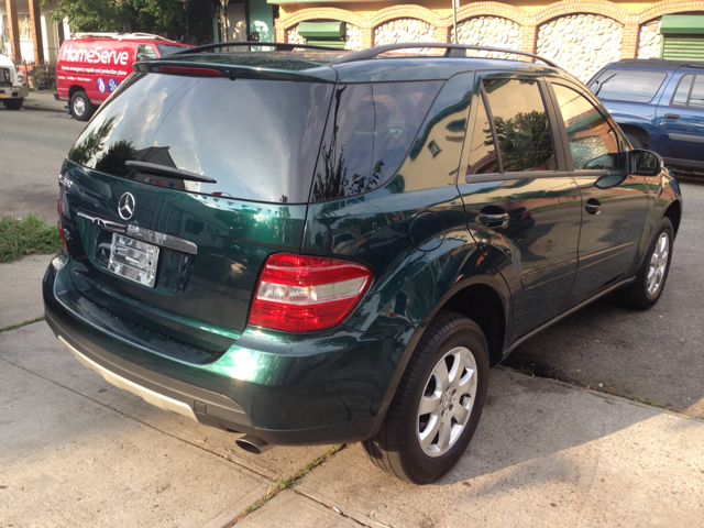 Mercedes-Benz M-Class 2006 photo 4