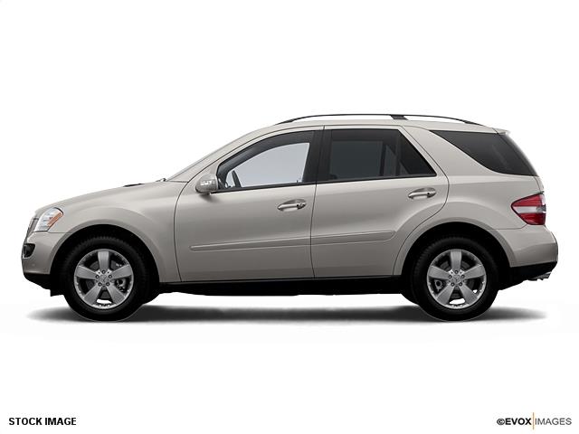 Mercedes-Benz M-Class 2006 photo 2