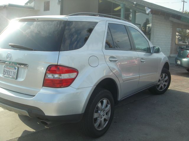 Mercedes-Benz M-Class SES 5dr SUV