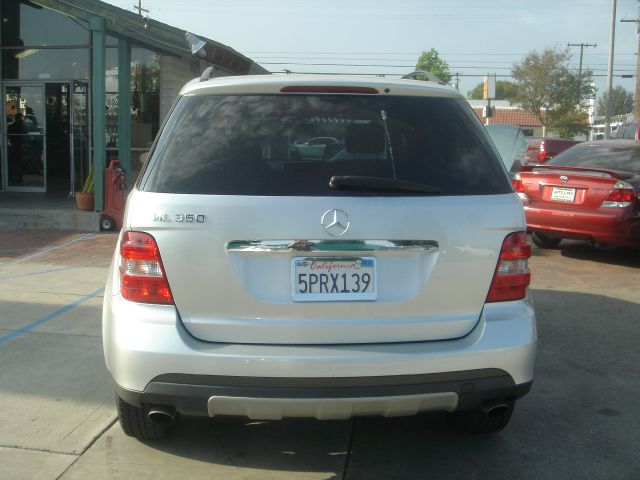 Mercedes-Benz M-Class 2006 photo 1