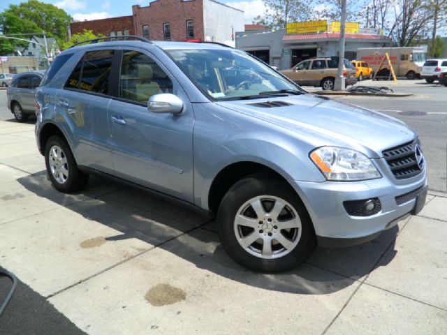 Mercedes-Benz M-Class 2006 photo 3