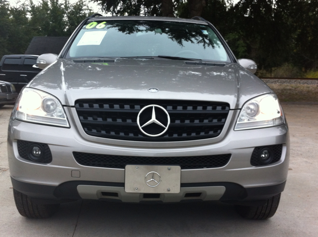 Mercedes-Benz M-Class 2006 photo 2