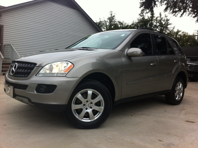 Mercedes-Benz M-Class 2006 photo 4