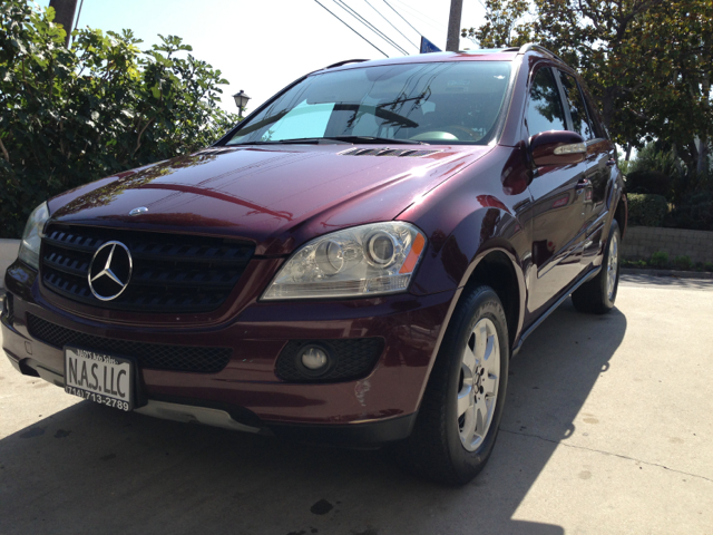 Mercedes-Benz M-Class 2006 photo 1