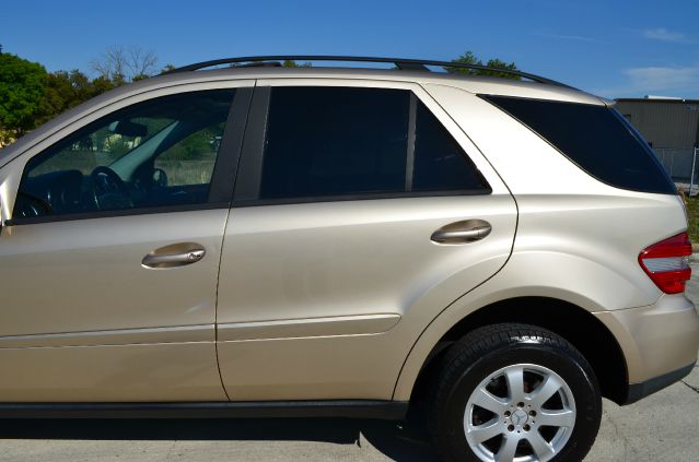 Mercedes-Benz M-Class SES 5dr SUV