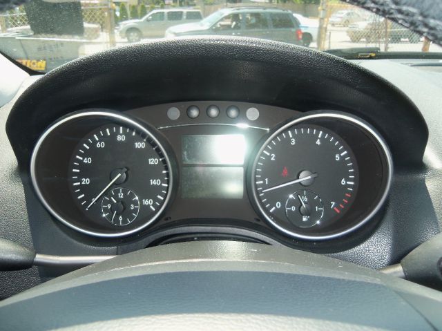 Mercedes-Benz M-Class 2007 photo 2