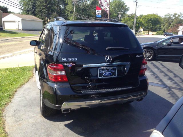 Mercedes-Benz M-Class 2007 photo 2