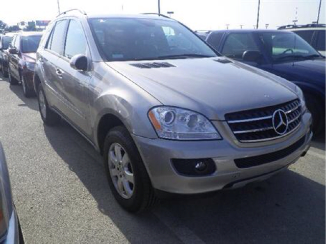 Mercedes-Benz M-Class 2007 photo 2