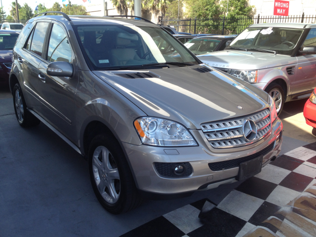 Mercedes-Benz M-Class SES 5dr SUV