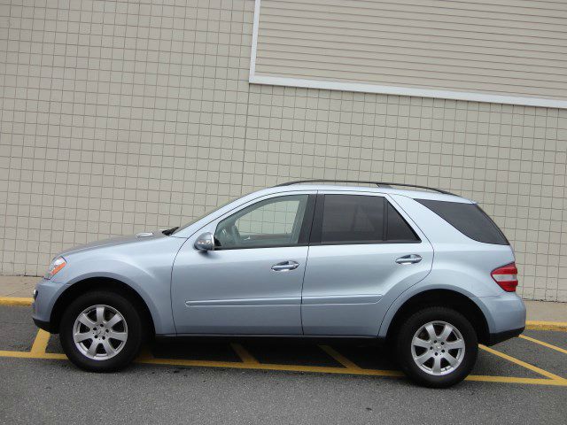 Mercedes-Benz M-Class 2007 photo 2