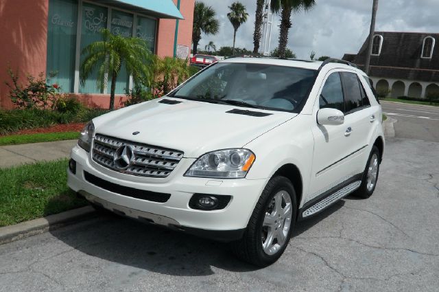 Mercedes-Benz M-Class 2008 photo 2