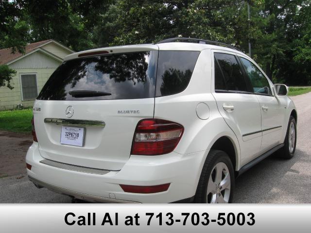 Mercedes-Benz M-Class Super CAB SD XL SUV