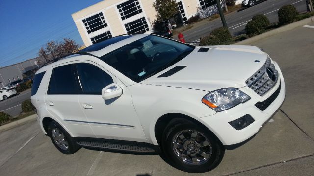 Mercedes-Benz M-Class 2009 photo 4