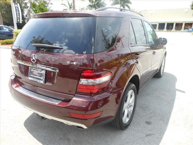 Mercedes-Benz M-Class 2009 photo 4