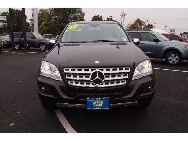 Mercedes-Benz M-Class 2009 photo 2