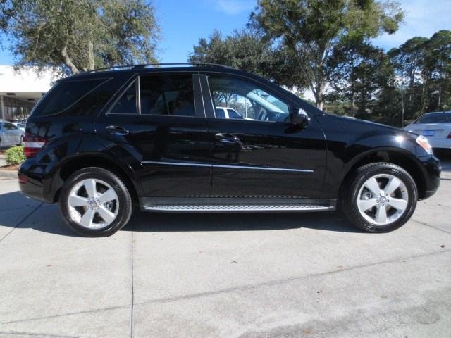 Mercedes-Benz M-Class 2009 photo 2