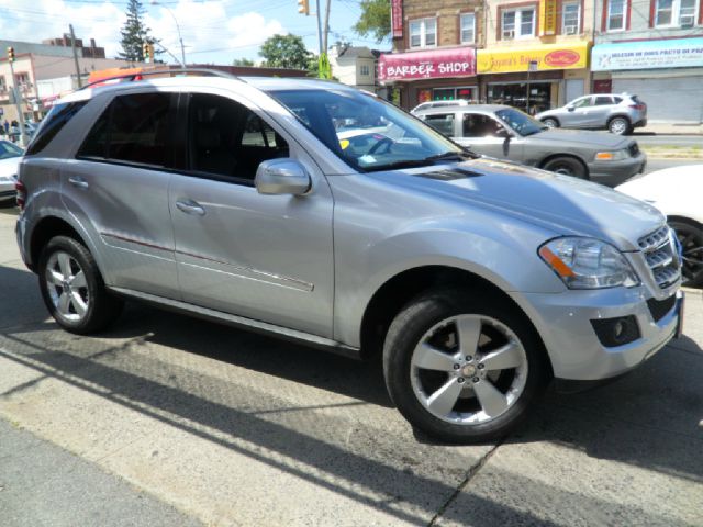 Mercedes-Benz M-Class Gl 2x2 SUV