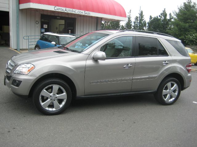 Mercedes-Benz M-Class 2009 photo 26