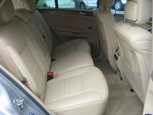 Mercedes-Benz M-Class 2009 photo 37