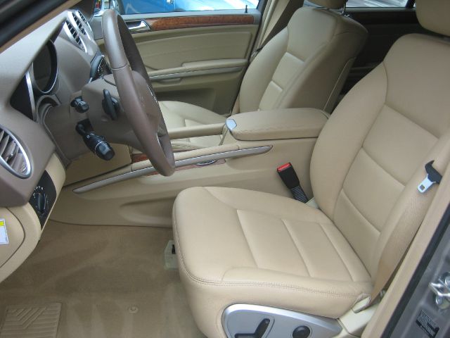 Mercedes-Benz M-Class 2009 photo 44