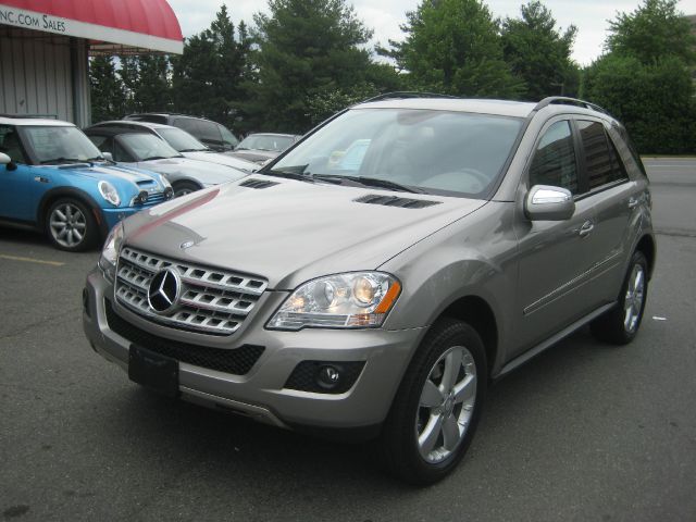 Mercedes-Benz M-Class 2009 photo 51