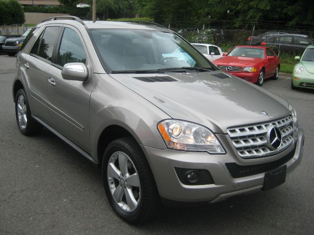 Mercedes-Benz M-Class 2009 photo 52