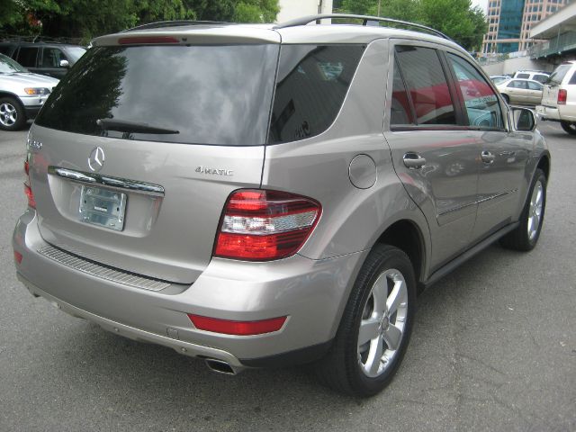 Mercedes-Benz M-Class 2009 photo 53