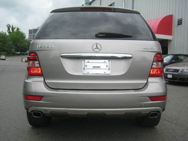 Mercedes-Benz M-Class 2009 photo 7