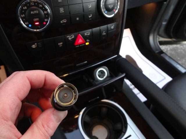 Mercedes-Benz M-Class 2010 photo 31